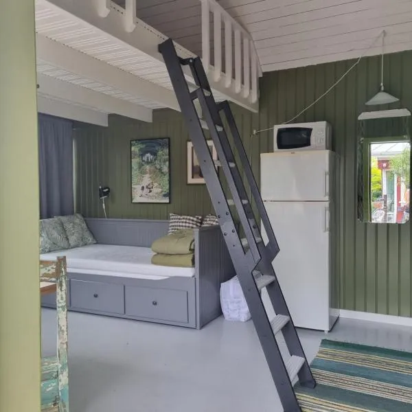 Lindeborgs trädgårdsrum, hotel v destinaci Tvååker