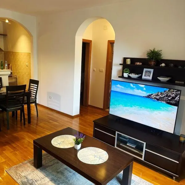 Sun Apartment, ξενοδοχείο σε Petrovac na Moru
