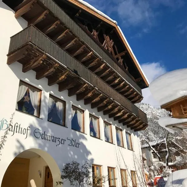 Hotel Schwarzer Adler, hotell sihtkohas Pettneu am Arlberg