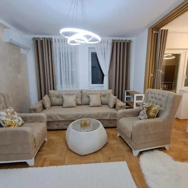 Apartman PETRA QUEEN, hotel in Pluzine