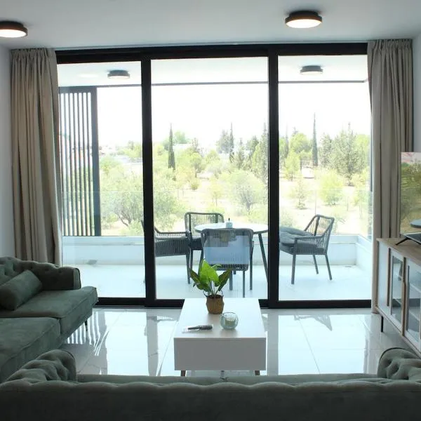 Infinity Luxury Mansions, ξενοδοχείο στο Γέρι