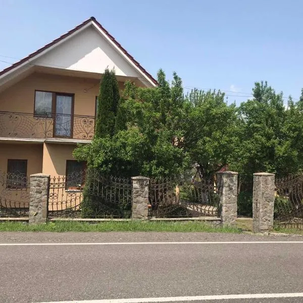 Перлина, ξενοδοχείο σε Pilipets