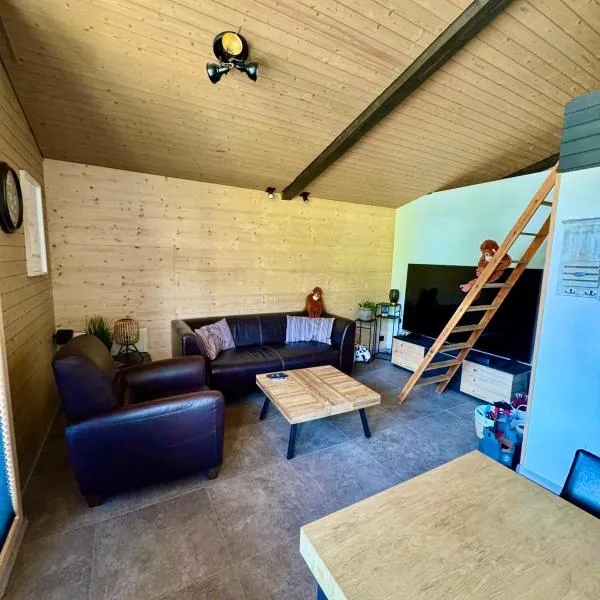 Ferienwohnung Brunni-Lodge direkt im Skigebiet, hotel v destinaci Alpthal