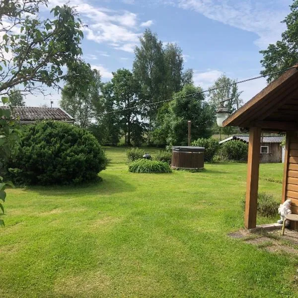 Vedru Puhketalu, hotell Väike-Rakkes