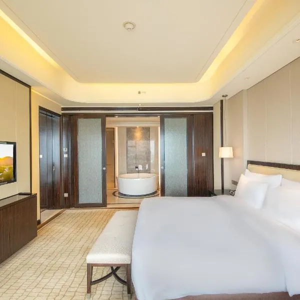 Junluxe Hotel Guangzhou Zengcheng-Free Shuttle Bus For Canton Fair, hotel v destinaci Zengcheng