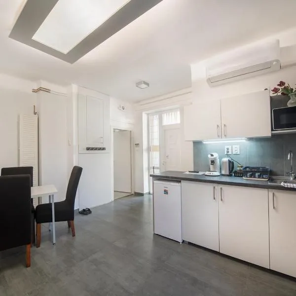 Belvárosi Apartman, hotel in Pécs