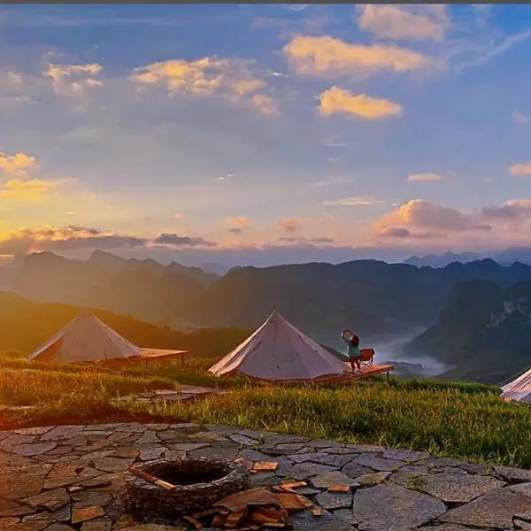Sunrise Camping Lung Cu - Ha Giang โรงแรมในSuy Tung Su