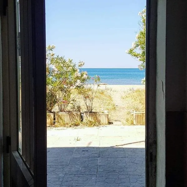 Casa sulla spiaggia - Sea and Sand, hôtel à Paestum