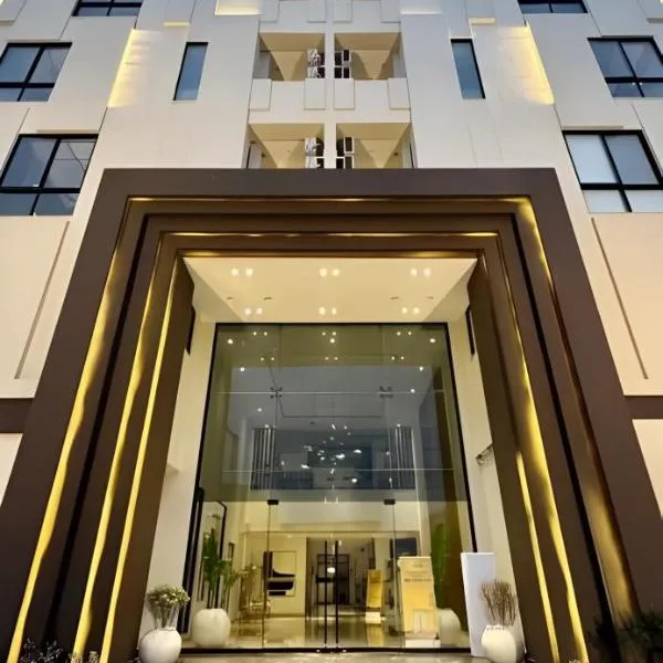 Aurum Luxury Apartments Gulberg Lahore - LMY, hotell sihtkohas Lahore