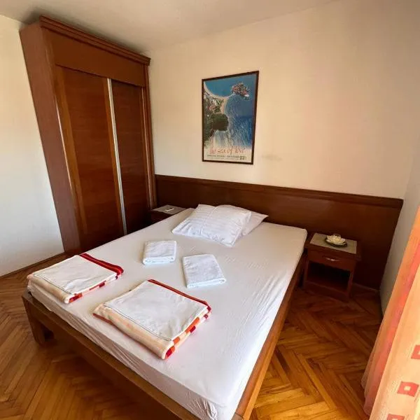 APARTMENT 02Villa KRIVOKAPIC, Hotel in Budva