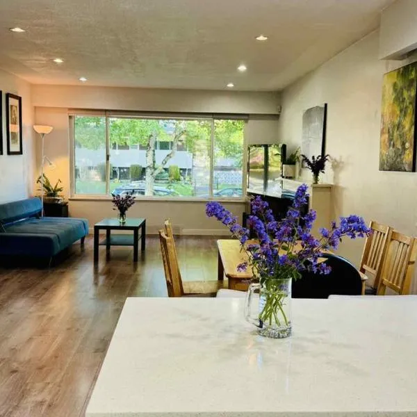 Cozoro 3 BEDROOMS Centre Vancouver, hotel a Vancouver