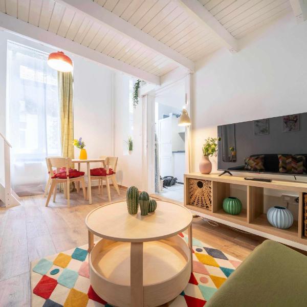 Whistle & Bloom 2 Bedroom Apartment S13, Budapest