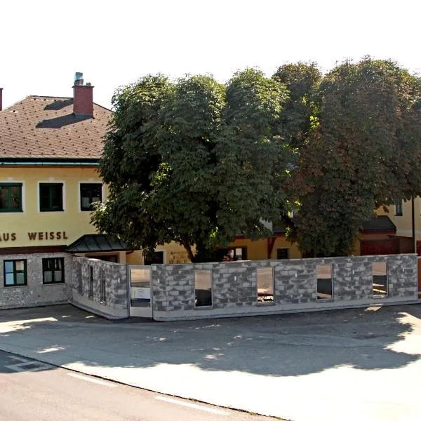 Gasthof Weissl, hotel v destinaci Attnang-Puchheim