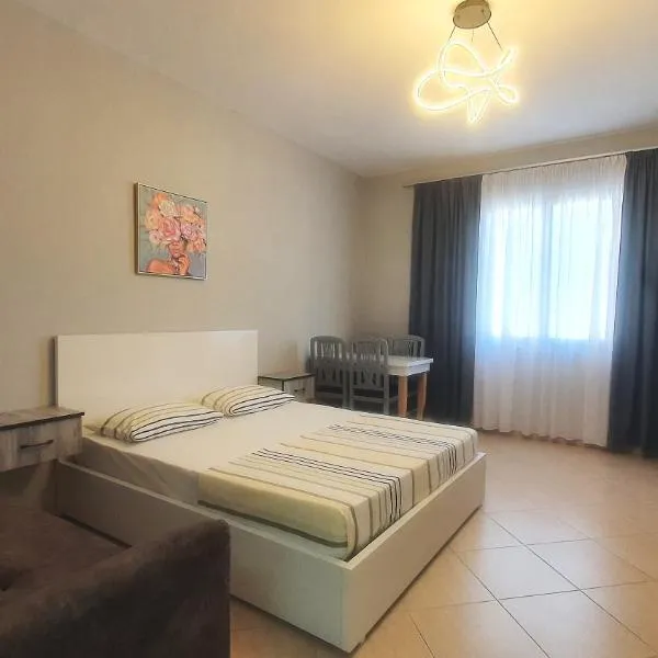 Helios Hotel&Hostel, ξενοδοχείο στη Σκόδρα