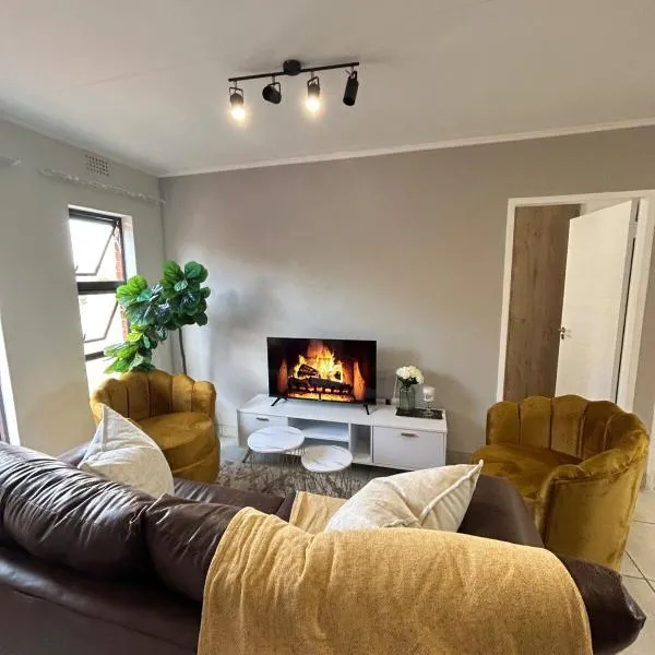 Heart of Soweto Cozy Apartment、ソウェトのホテル