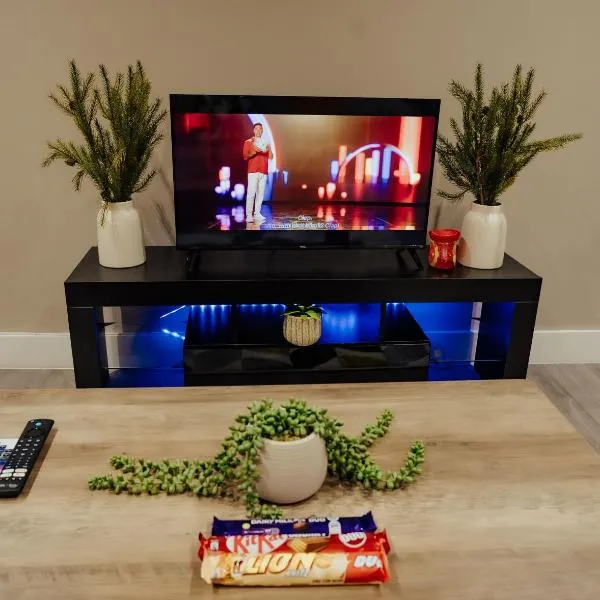 Modern Flat l Molineux 5 Min l Smart TV l WiFi l Free Parking, ξενοδοχείο σε Wolverhampton