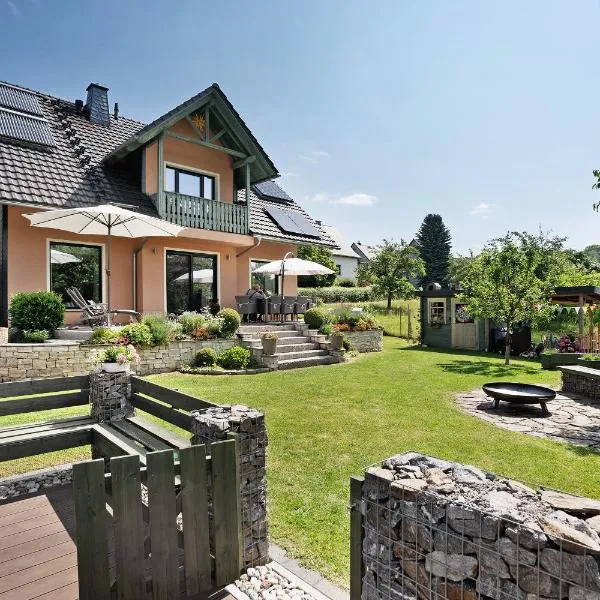 Ferienwohnung - Arzgebirg, hotel in Grünhainichen