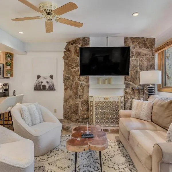Laurelwood Condominiums 304, hotel in Snowmass Village