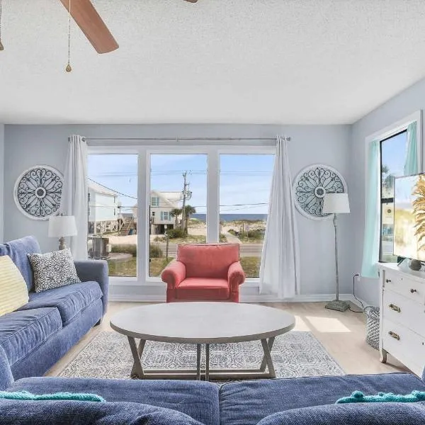 Sea Oats 102C- Beach view Pool 25 steps to beach, hotell sihtkohas Gulf Shores