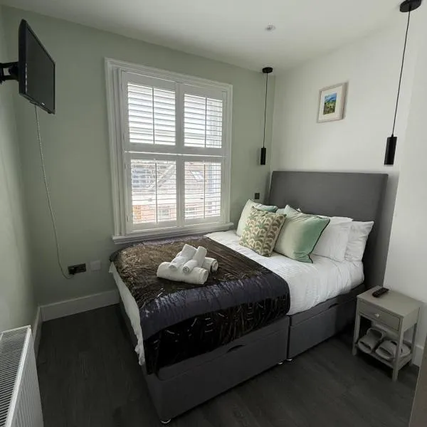 Luxury double bedroom en suite, hotel in London