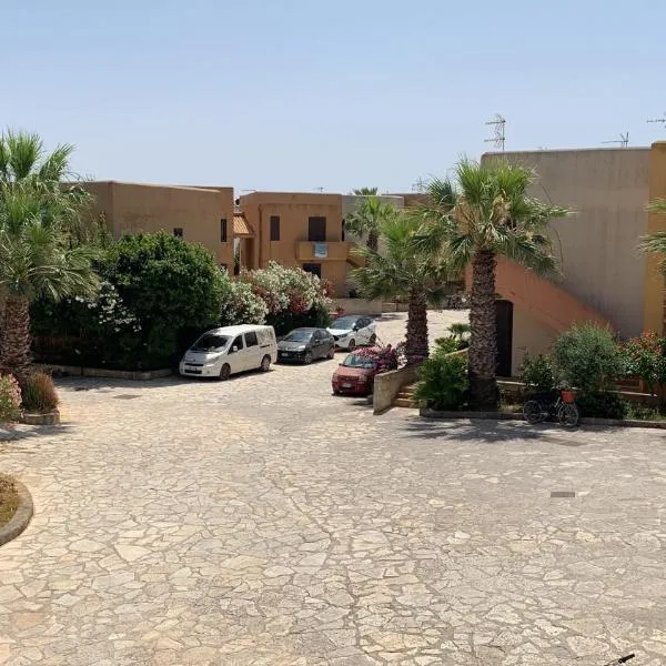 Favignana Holidays 2, hotel in Favignana