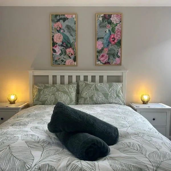 City Retreat 3 Bed House with King, Double and Single, hotel in Southampton