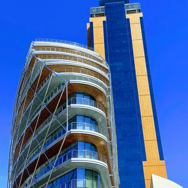 SeaViewPortomasoYacht apartment, next to Paceville, Hotel in St Julian's