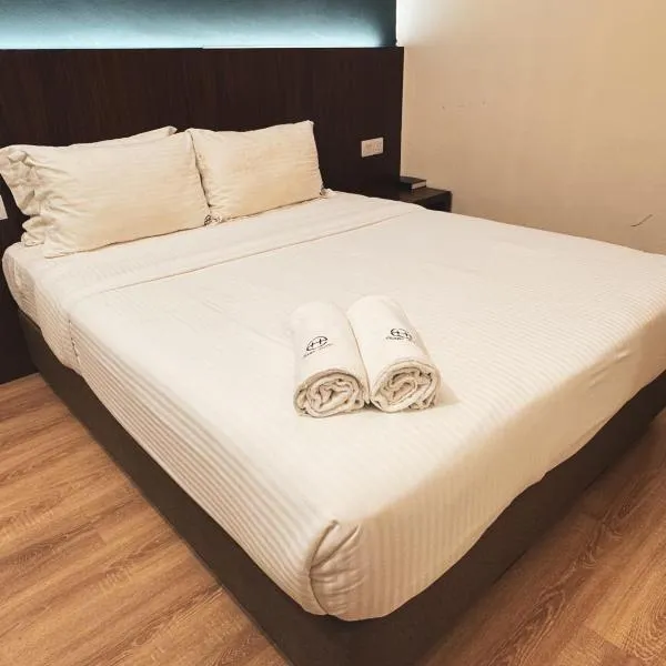 Emart Hotel (Riam), hôtel à Miri
