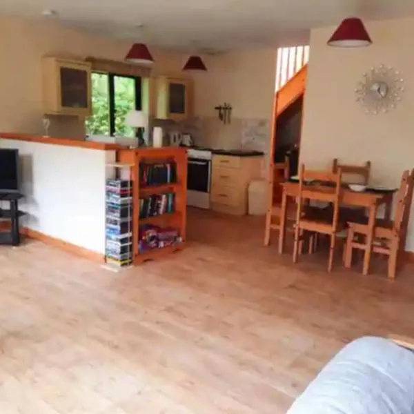 The Singing Heart, TirNaNog Cozy Cottage near Lochgilphead !!HIDDEN GEM!!, ξενοδοχείο σε Lochgilphead