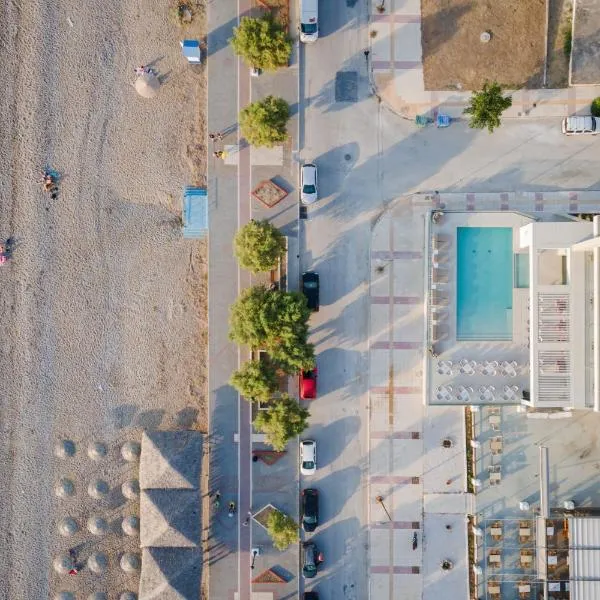 Avant Blue Boutique Hotel, hotel in Korinthos