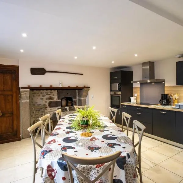 Gite des Petits Boueix, hotel in Bussière