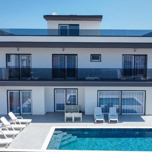 Villa Vibiana Lux Bibinje, hotel v destinaci Bibinje