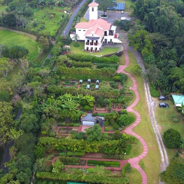 Hotel El Arca, Jardín Botánico y Restaurante, hotel em Santa Bárbaraa