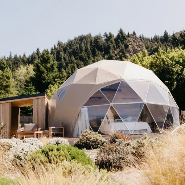 Cross Hill Glamping, hotel in Lake Hawea