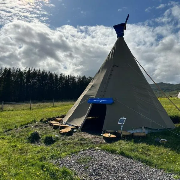 Thainstone tipi off grid camping, on top NC500, hotel a Lochcarron