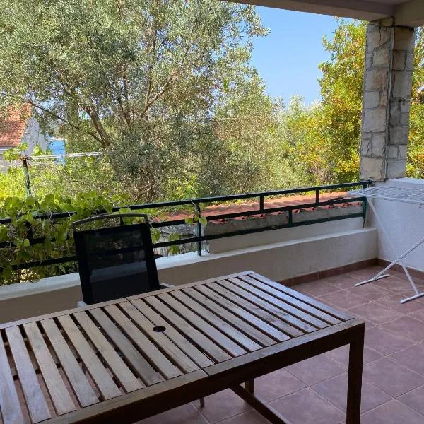 Villa Maslinica, hotel in Maslinica