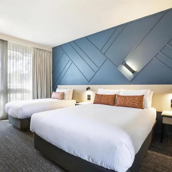 Nightcap at Sandown Park Hotel, hotel en Noble Park