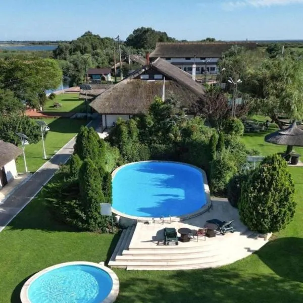 Holbina Trei Bibani - Delta Dunarii, Hotel in Dunavăţu de Jos