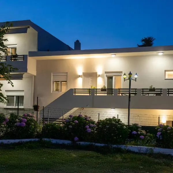 Zerynthos Apartments、テルマのホテル