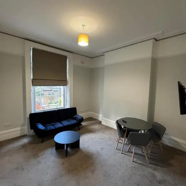 Charming apartment Belsize Park, hotel in London
