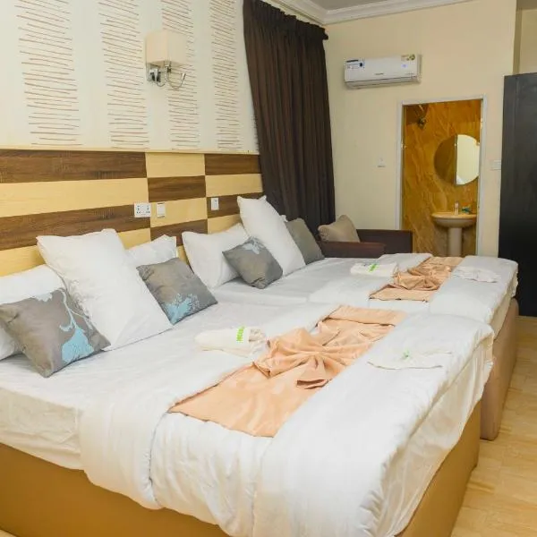 Proximus Hotel and Suites, hotel in Owerri