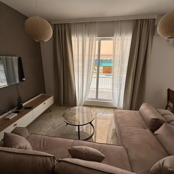 Capital Apartments - Premium luxury by the lake, hotel in Pluzine