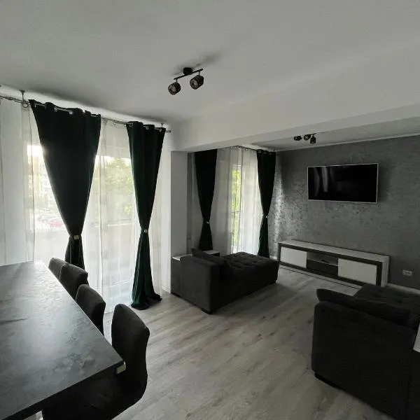 Nova One Apartment, hotel in Craiova