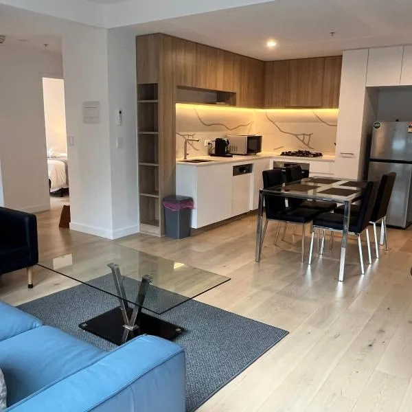 Modern & Spacious 2 Bed 2 Bath Apartment, hotell sihtkohas Box Hill
