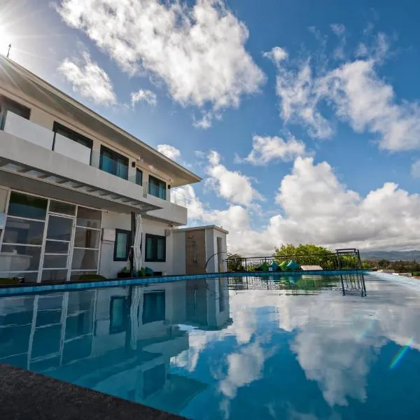 Lime Hotel Boracay, hotel di Boracay