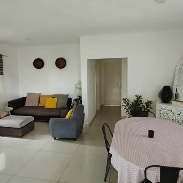 Résidence Milano, хотел в Порт Жантил