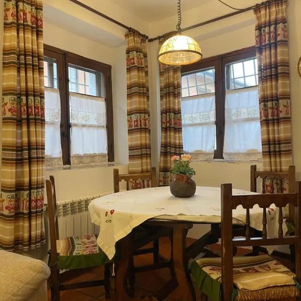 Casa Isabel、Albentosaのホテル