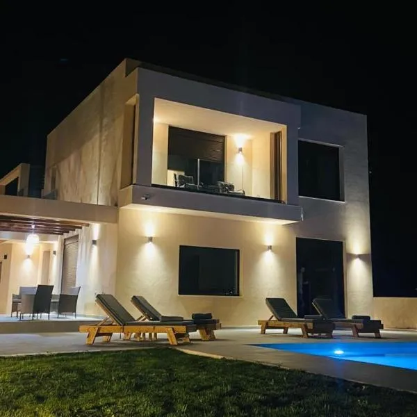 Villa Optimal, hotel in Ayios Kirikos