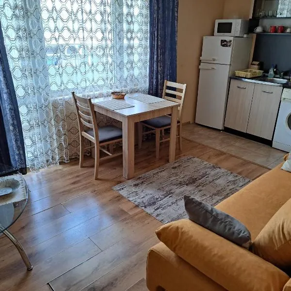 Arda Riverside Apartment, Hotel in Kardschali