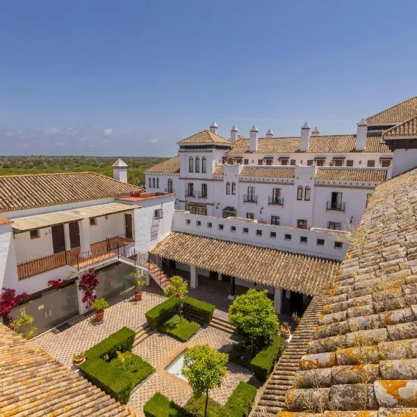 Moon Dreams El Cortijo, hotel in Matalascañas
